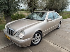 Mercedes-Benz E-klasse - 320 CDI Avantgarde 2001 197PK LUXE/NWAPK/CLIMA/CRUISE/STOELVERW/DAK/NAP