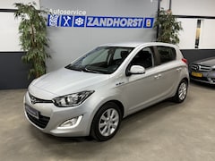 Hyundai i20 - 1.2i i-Deal
