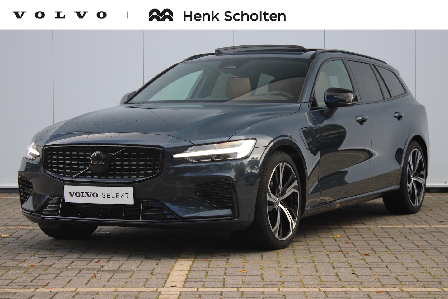 Volvo V60 - T8 455PK Plug-in hybrid AWD Ultra Dark | Adaptive Cruise & Pilot Assist | Bowers & Wilkins - AutoWereld.nl