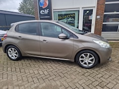 Peugeot 208 - 1.4 e-HDi ''Active'' Automaat - Cruise - Navi - Trekhaak - Apk 17-10-2026