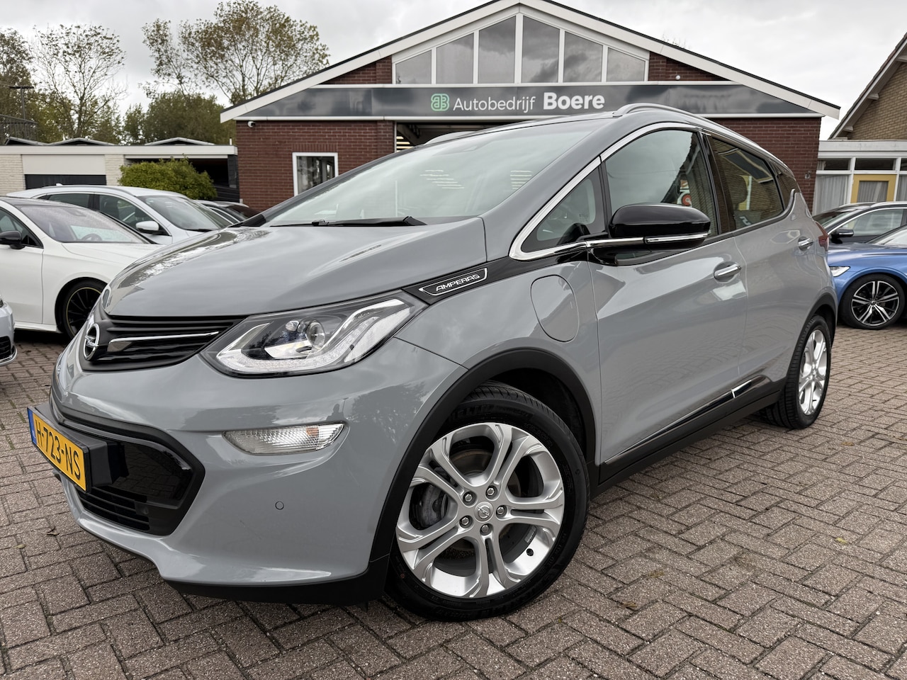 Opel Ampera-e - Business executive 60 kWh Carplay/Android, Camera, 17''Lmv - AutoWereld.nl