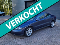 Volvo S60 - 2.4 Automaat, Airco, Cruisecontrol, 199NAP, APK08/26