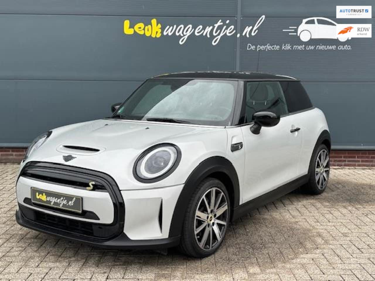 MINI Mini-Electric - 33 kWh Collection *carplay *climate *navi - AutoWereld.nl