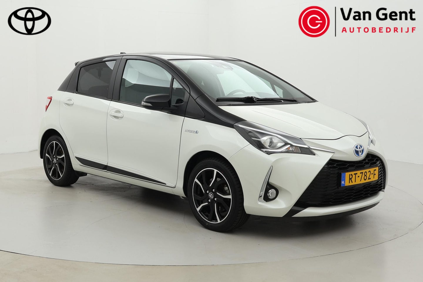 Toyota Yaris - 1.5 Hybrid Bi-Tone Plus | Panoramadak | Navigatie | Keyless | Cruise Control | Clima | Cam - AutoWereld.nl