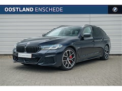 BMW 5-serie Touring - 530e High Executive M Sport Automaat / Panoramadak / Trekhaak / Laserlight / Active Cruise