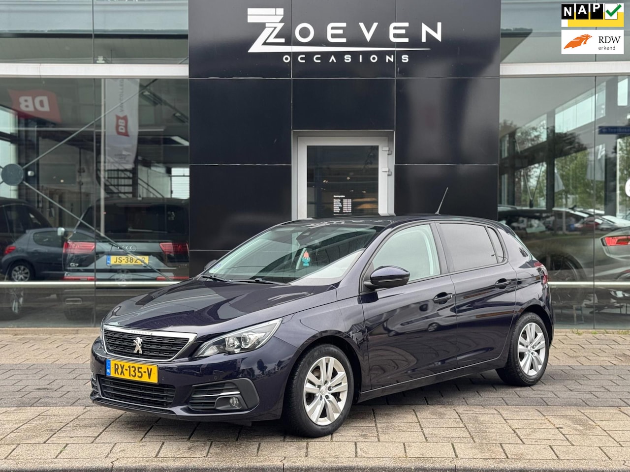 Peugeot 308 - 1.2 PureTech Blue Lease Executive 1.2 PureTech Blue Lease Executive - AutoWereld.nl