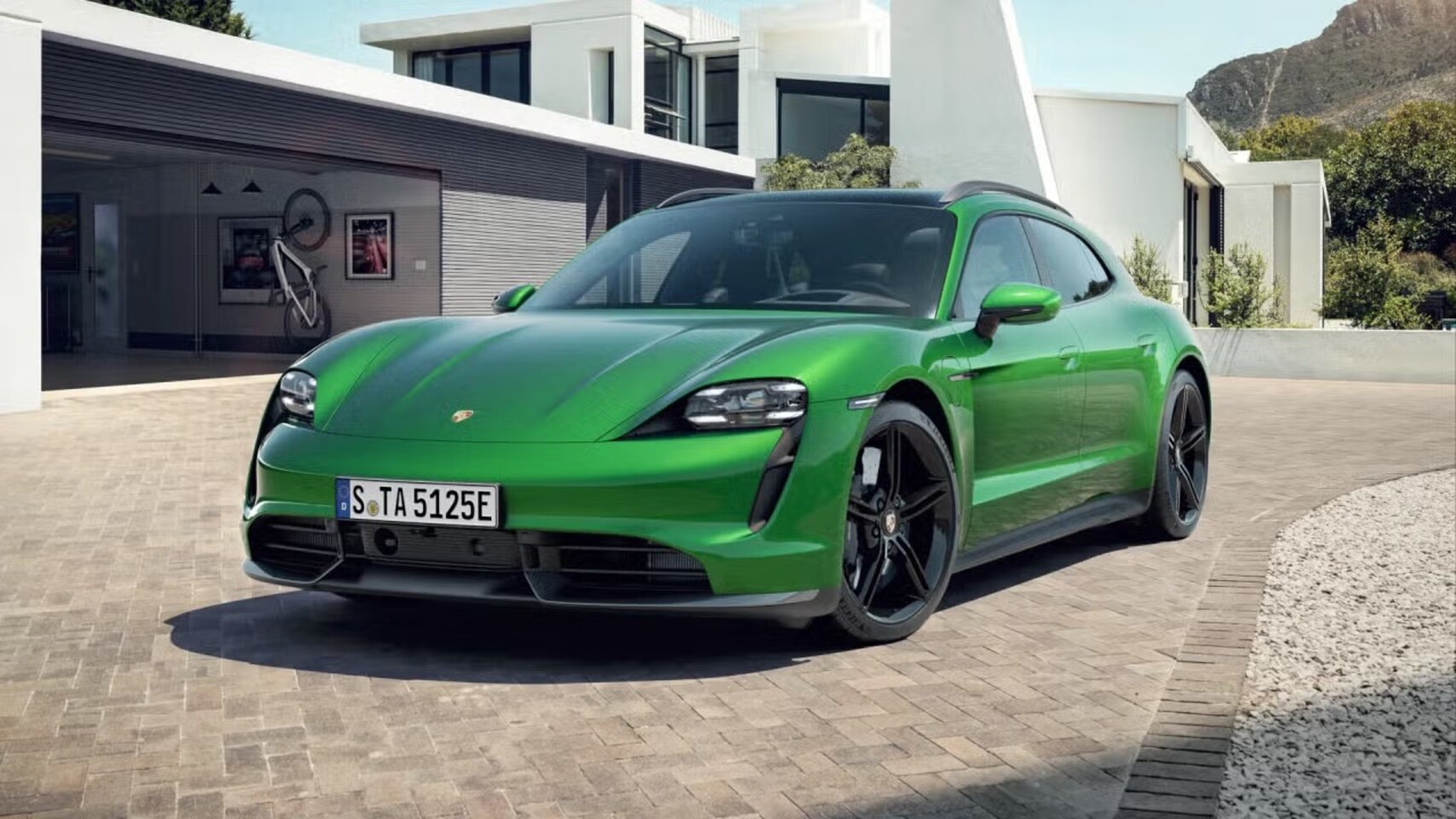 Porsche Taycan Sport Turismo - Turbo S - AutoWereld.nl