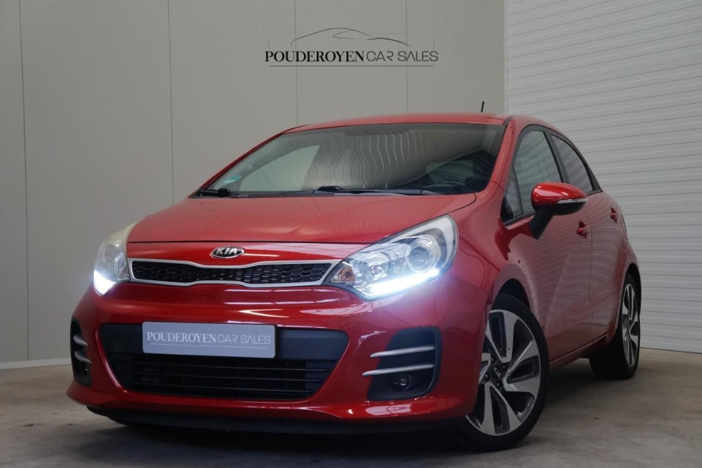 Kia Rio - 1.2 CVVT ExecutiveLine / NL Auto / 100% Onderhoud / Navi / StuurVW / StoelVW / Camera / Cl - AutoWereld.nl