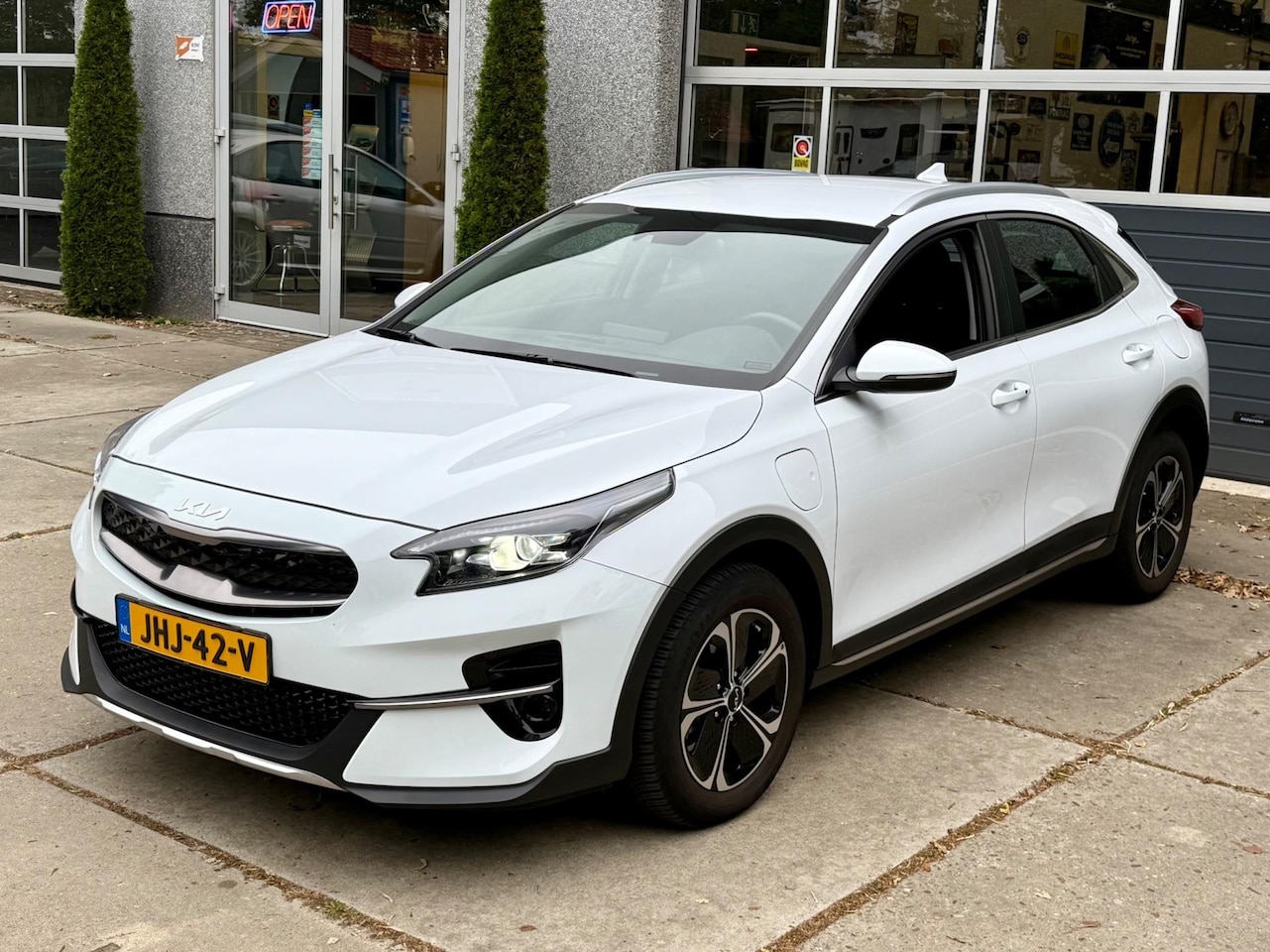 Kia XCeed - 1.6 GDi PHEV PlusLine|Stuur/Stoelverwarming|Carplay|Keyless|Camera - AutoWereld.nl