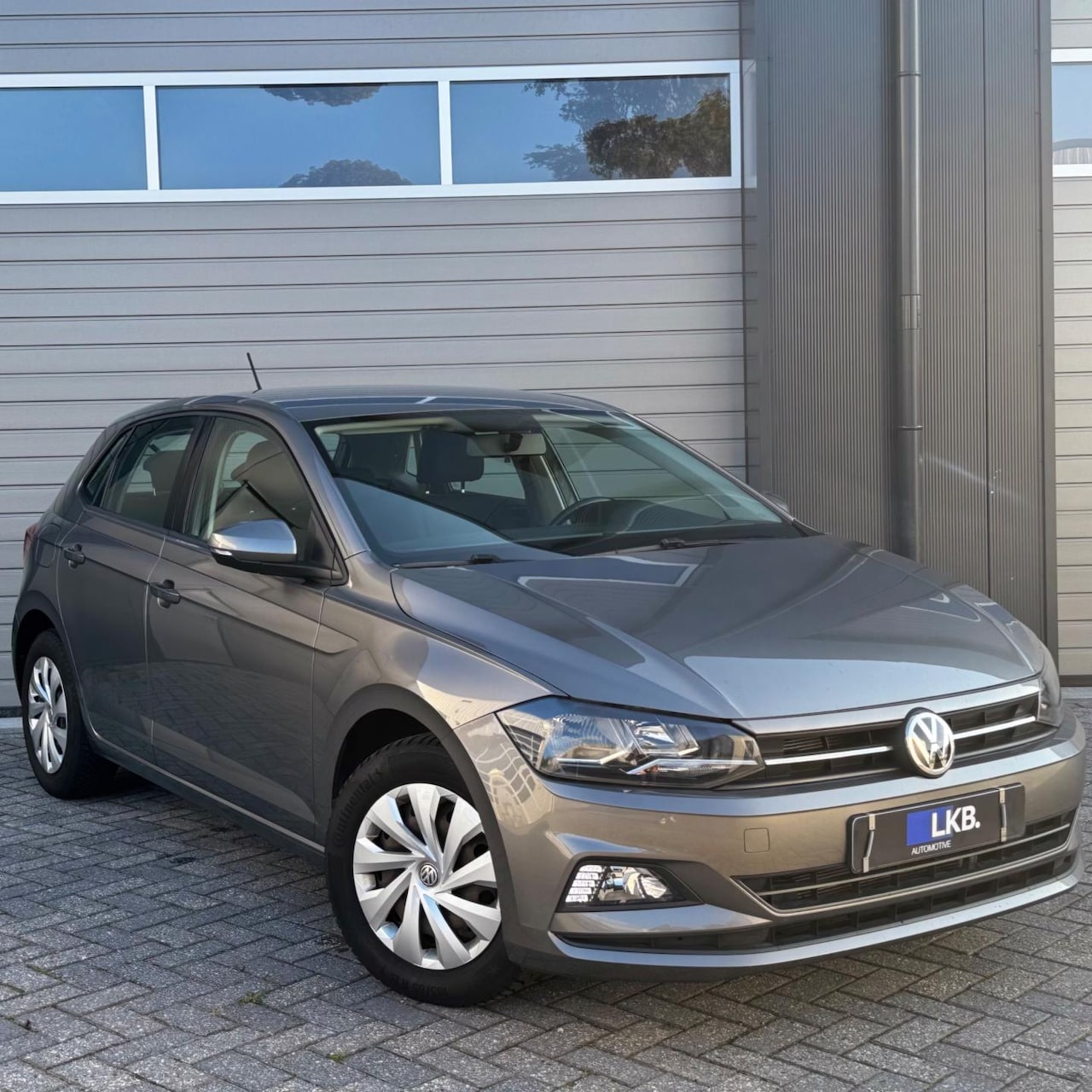 Volkswagen Polo - 1.0 TSI Comfortline 95PK 2020 Automaat, Airco, ACC, CarPlay, APK - AutoWereld.nl