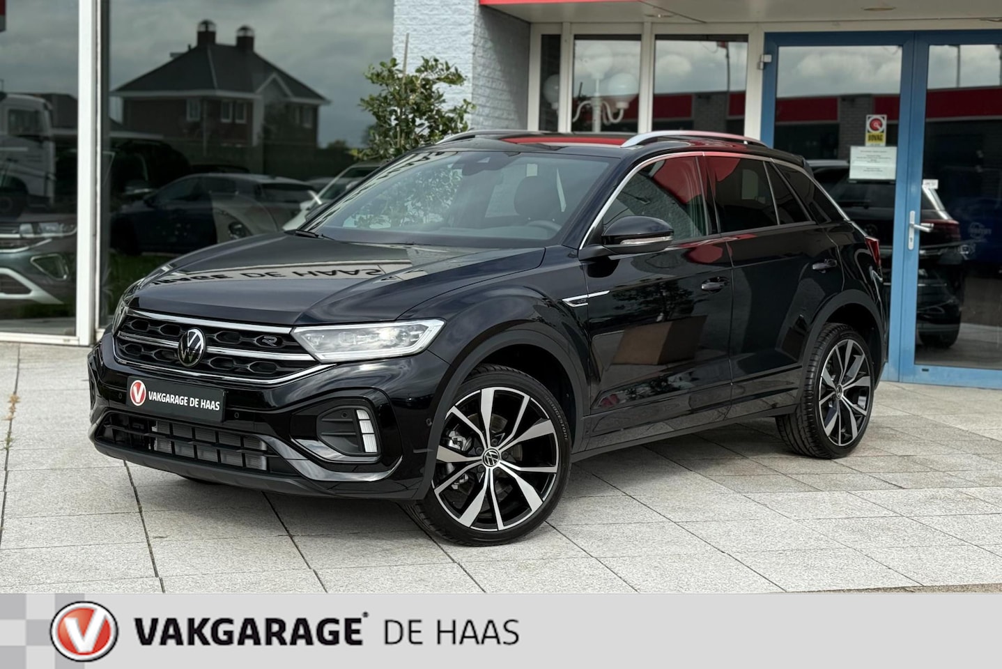 Volkswagen T-Roc - 1.5 TSI R-Line NIEUW! - AutoWereld.nl