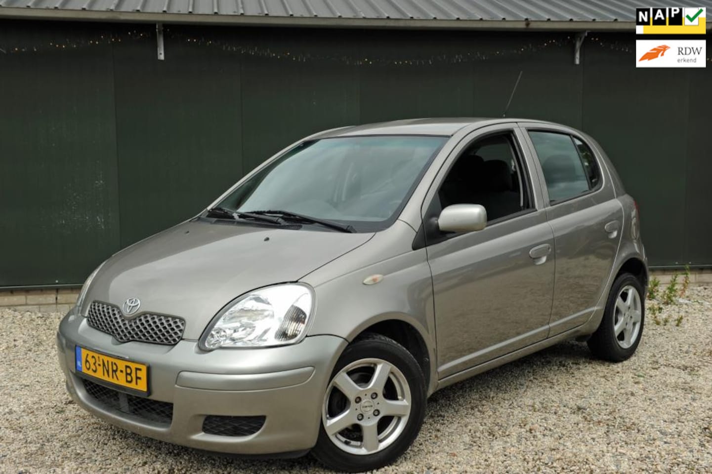 Toyota Yaris - 1.0 VVT-i Sol MMT AUTOMAAT/AIRCO/VIJFDEURS/ - AutoWereld.nl
