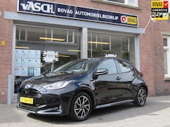 Toyota Yaris - 1.5 Hybrid Dynamic Multi-Mediapack Rijklaar Bovaggarantie