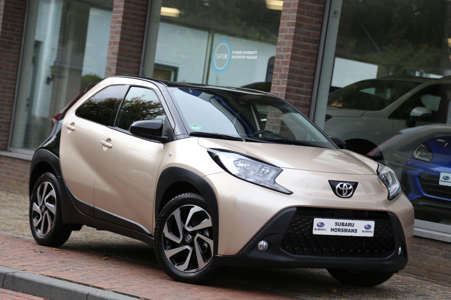 Toyota Aygo X - 1.0 VVT-i MT Pulse Navi LED Camera ACC 6000km! - AutoWereld.nl