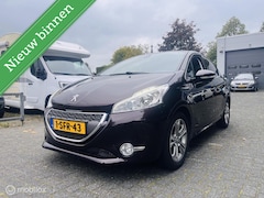 Peugeot 208 - 1.2 VTi Allure Navi / Led / Clima / PDC / Cruise