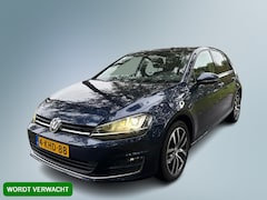 Volkswagen Golf - 1.4 TSI Highline / Bi-Xenon / Cruisecontrol / Trekhaak / Allseason