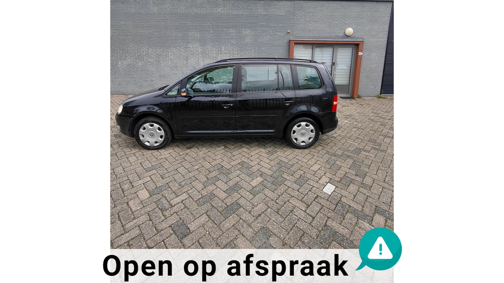 Volkswagen Touran - 1.6-16V FSI Trendline Automaat - AutoWereld.nl