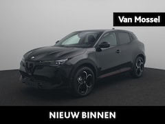 Alfa Romeo Junior - 1.2 Turbo Hybrid Ibrida Speciale | €3.000, - Voordeel | NAVI | Parkeersensoren | Panorama