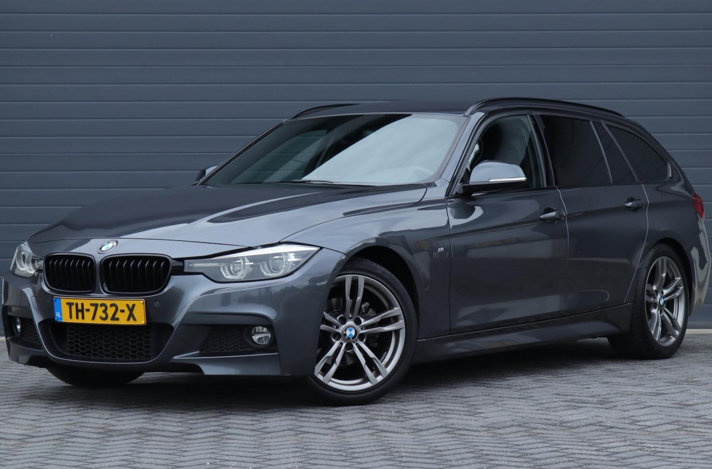 BMW 3-serie Touring - 320i M Sport Edition / Automaat / Navi / Leder - AutoWereld.nl