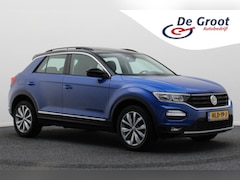 Volkswagen T-Roc - 1.5 TSI Style Business Panoramadak, Stoel/Stuurverwarming, Camera, ACC, Apple Carplay, 17'