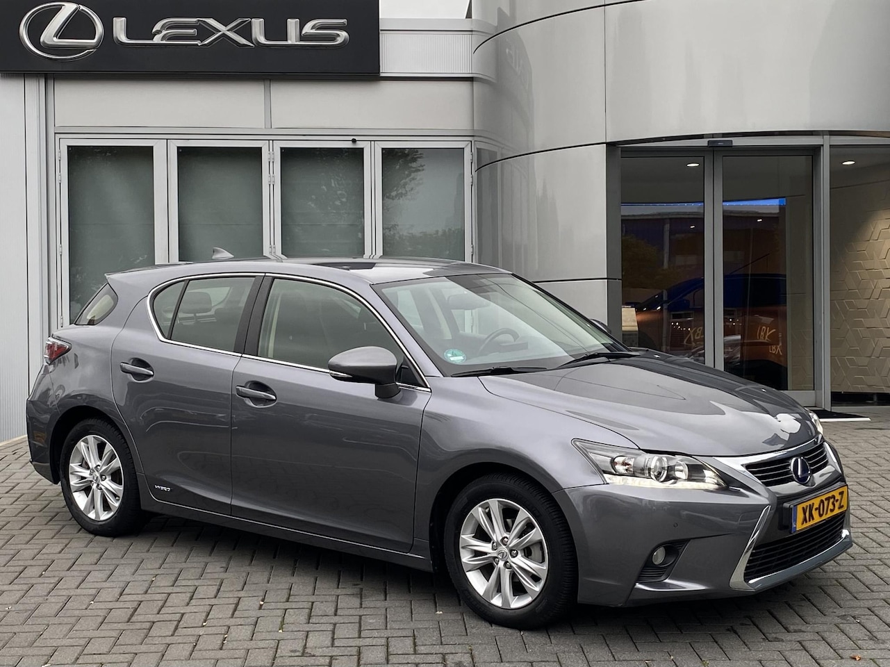 Lexus CT 200h - Business Line NAVI PARK-SENSOR 16 LM-VELGEN - AutoWereld.nl