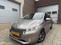 Peugeot 208 - 1.6 VTi Intuïtive