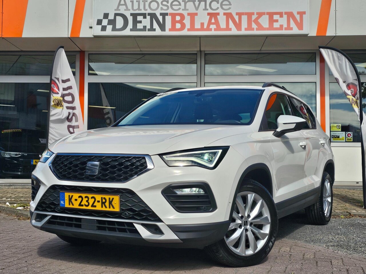 SEAT Ateca - 1.0 TSI Style Business Intense BJ.2021 / Navi / Led / Camera / Pdc / 6bak / 17"Lmv !! - AutoWereld.nl
