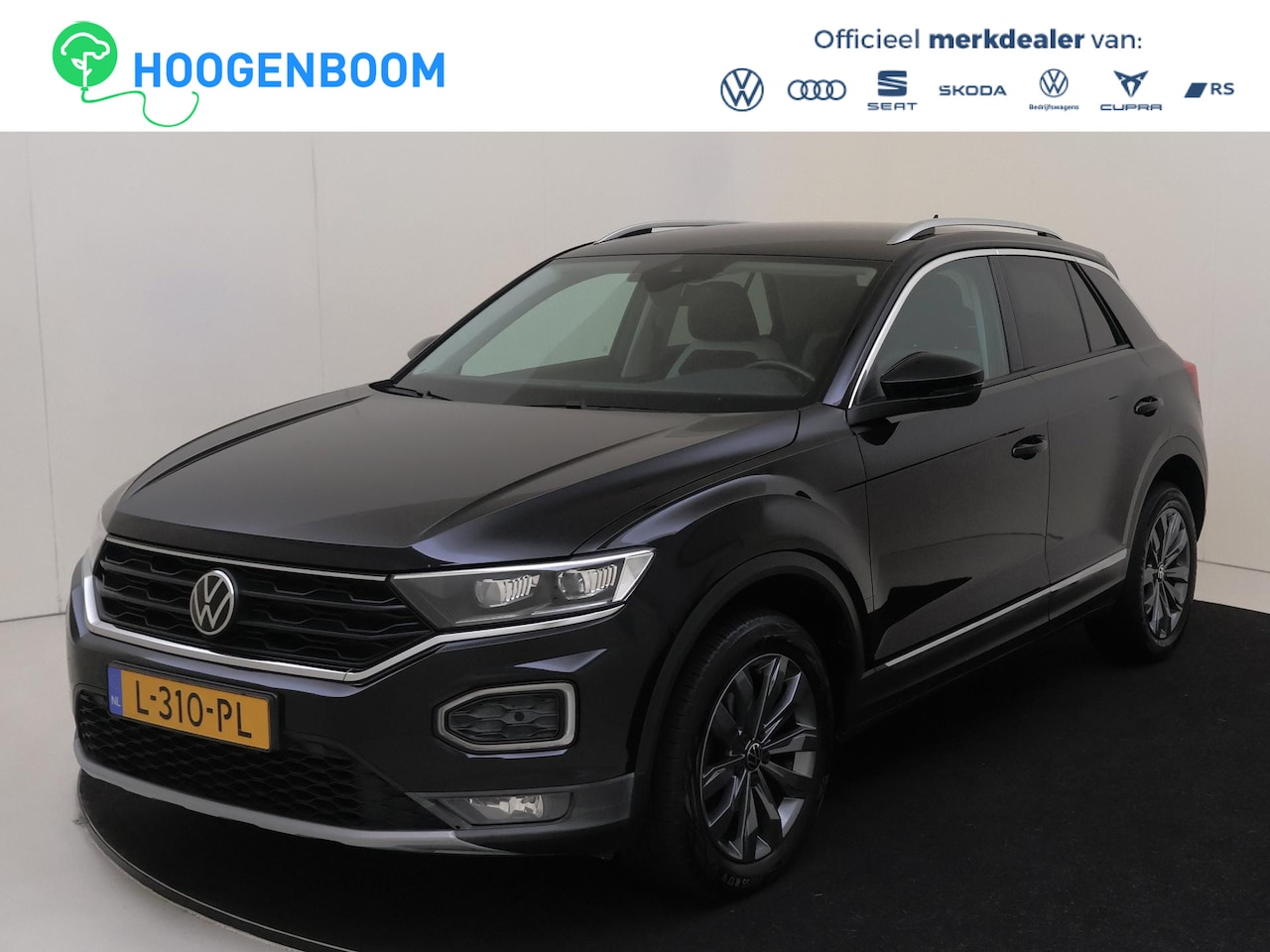 Volkswagen T-Roc - 1.5 TSI Sport | Achteruitrijcamera | Adaptieve cruise control | CarPlay | Parkeersensoren - AutoWereld.nl