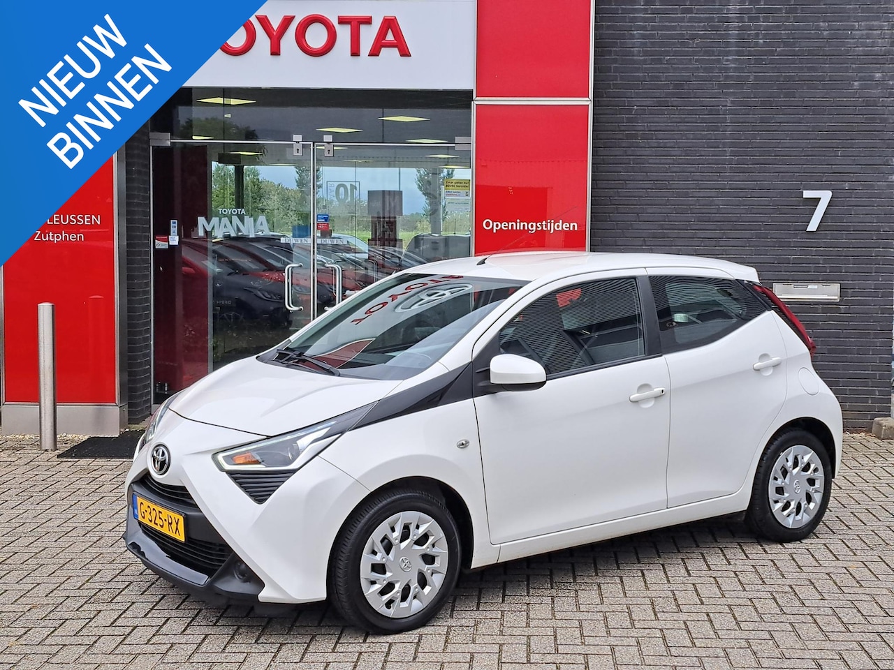 Toyota Aygo X - X-PLAY CAMERA AIRCO APPLE CAR PLAY & ANDROID AUTO - AutoWereld.nl