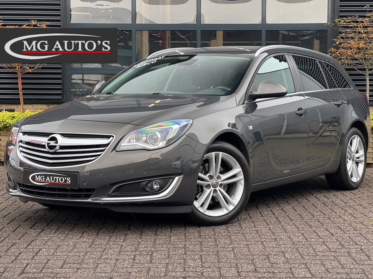 Opel Insignia Sports Tourer - 1.6 T Business+ | Navigatie | Cruise Control | Climate Control | Stoel/Stuurwiel Verwarmin - AutoWereld.nl