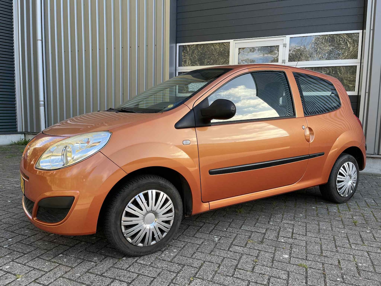 Renault Twingo - 1.2 Acces - AutoWereld.nl