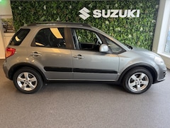 Suzuki SX4 - Clima LMV Trekhaak 1.6 Exclusive Parkeersensoren Stootlijsten Audio met stuurbed
