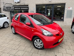 Toyota Aygo - 1.0-12V 3Drs Nieuwe apk NAP