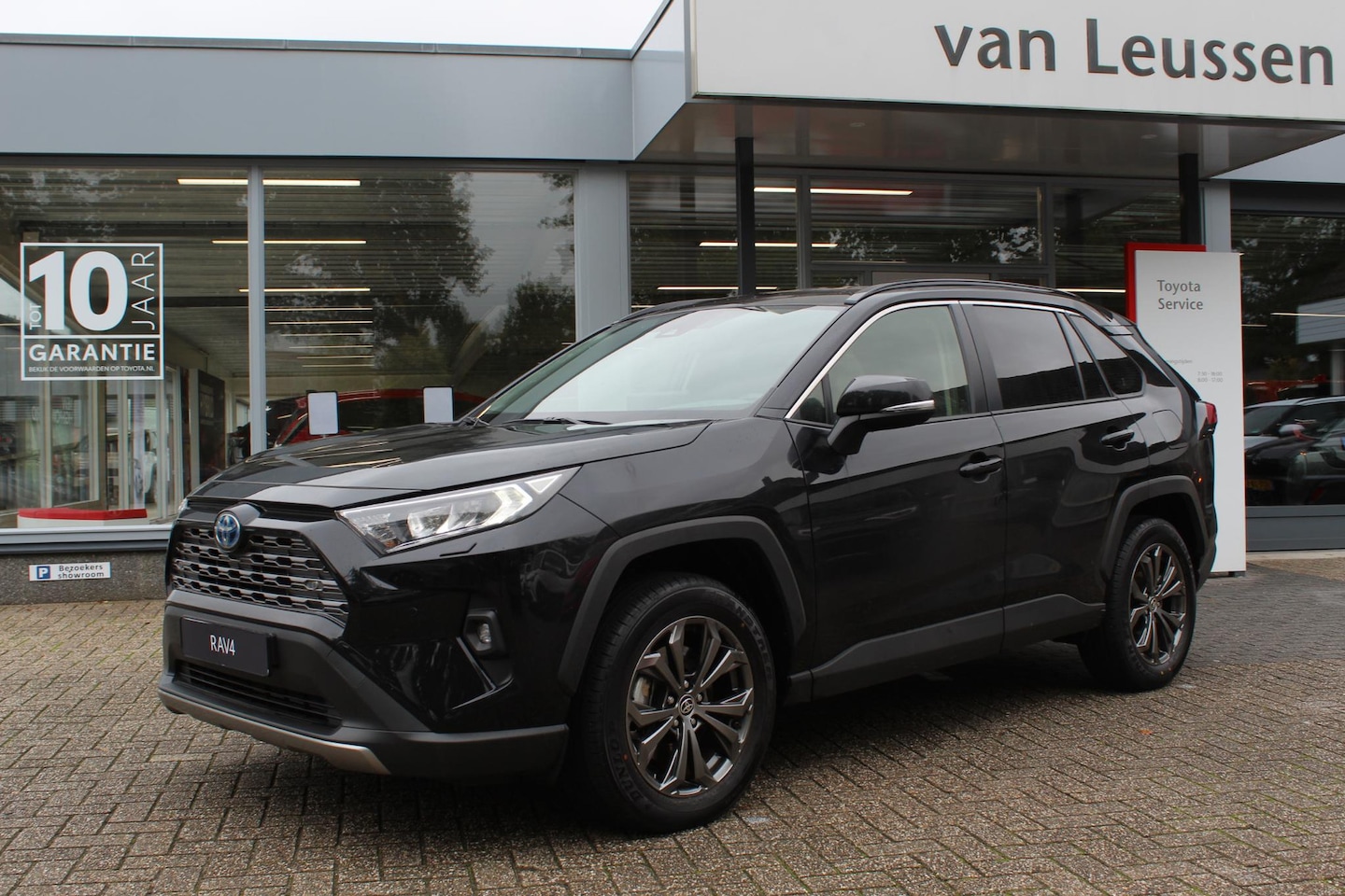 Toyota RAV4 - 2.5 Hybrid STYLE STOEL/STUUR&VOORRUITVERW. LED EL-A.KLEP KEYLESS DAB AD-CRUISE APPLE/ANDRO - AutoWereld.nl