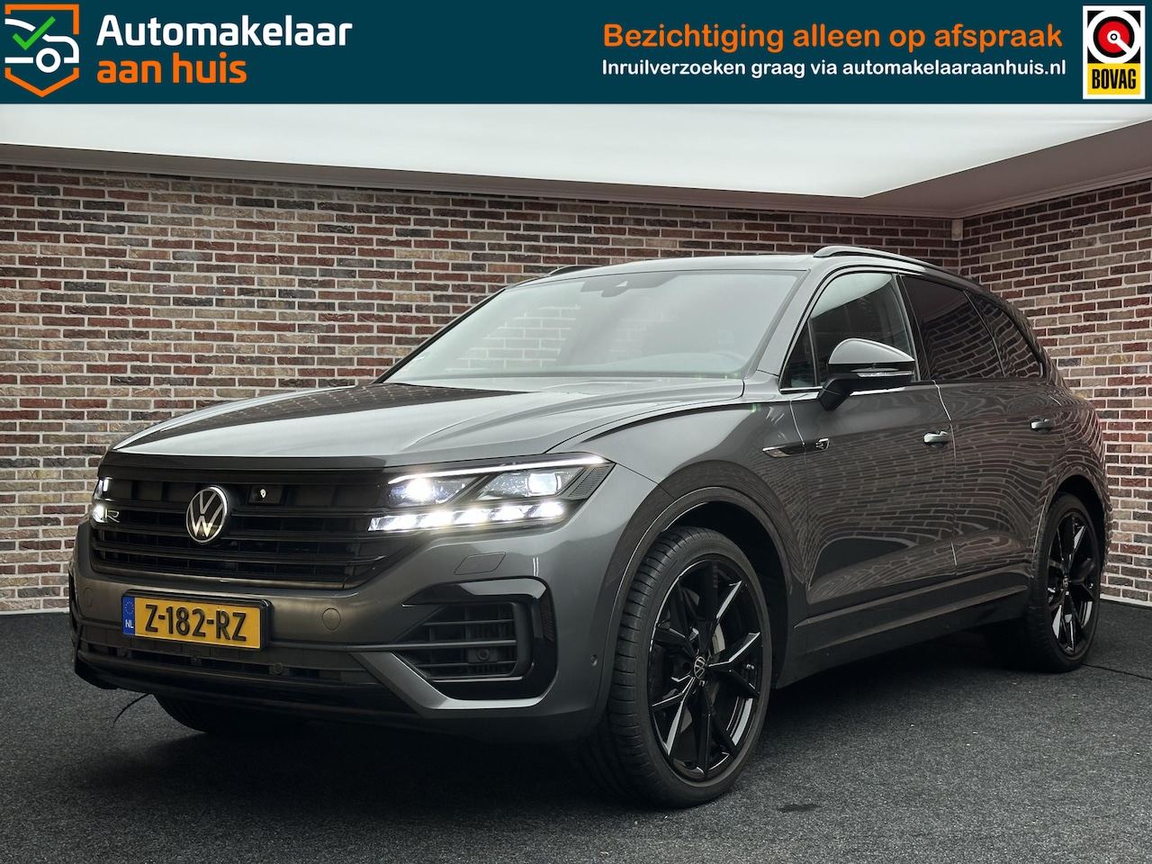 Volkswagen Touareg - R 3.0 TSi 4MOTION | Puglia| Dak| Massage| Luchtvering| BTW auto| - AutoWereld.nl