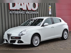 Alfa Romeo Giulietta - 1.4 T Distinctive 170 PK Clima/Cruise/LED