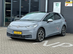 Volkswagen ID.3 - First Plus 58 kWh / NAVI / CARPLAY / CAMERA /NL AUTO-NAP