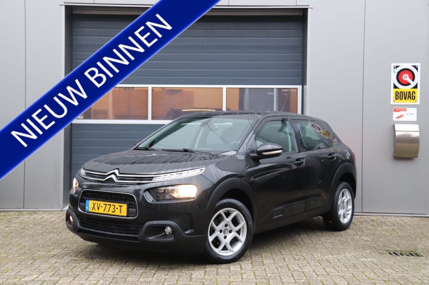 Citroën C4 Cactus - 1.2 PureTech Feel 1.2 PureTech Feel, Carplay, Navi, Parkeerhulp - AutoWereld.nl