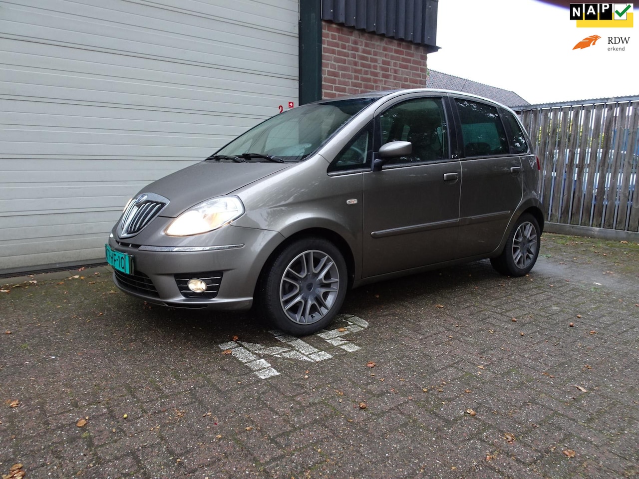 Lancia Musa - 1.4-16V Platino/Panodak/Automaat - AutoWereld.nl