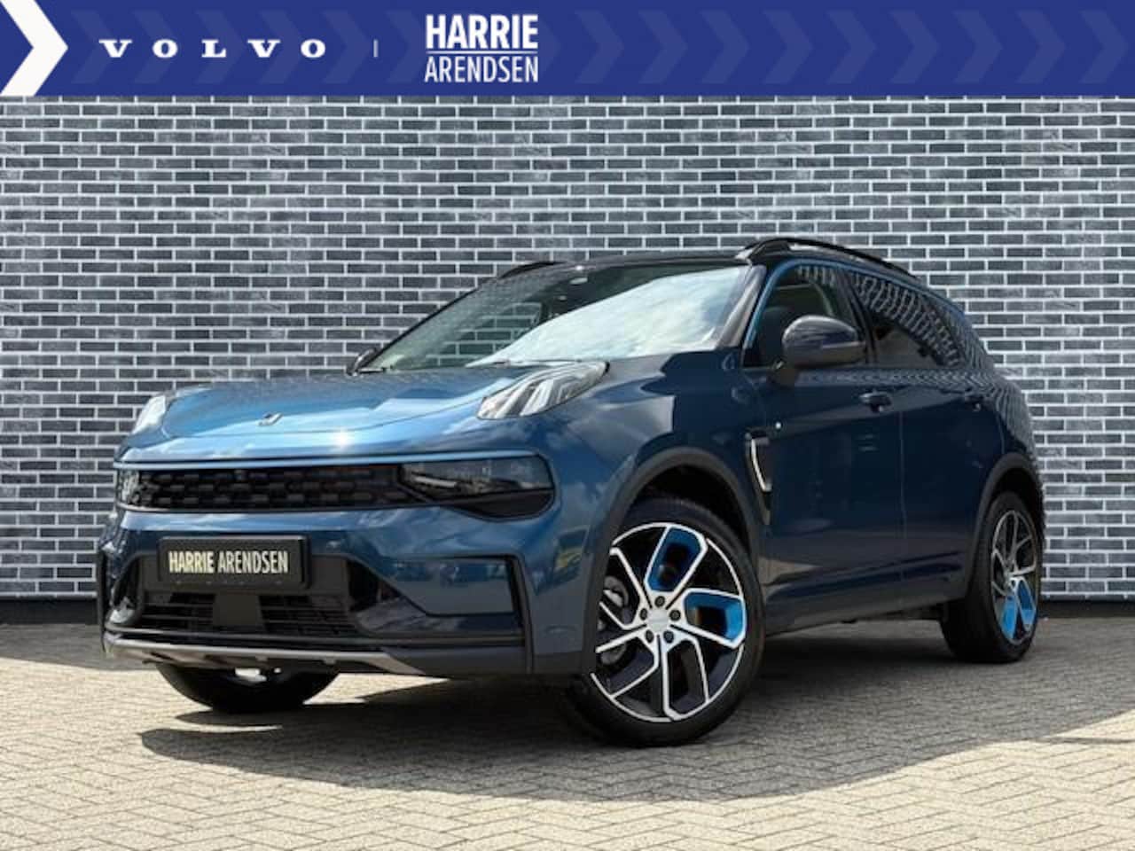 Lynk & Co 01 - 1.5 Plug-in Hybrid | Trekhaak | Panoramadak | Adaptive cruise control | 20" velgen | LED k - AutoWereld.nl