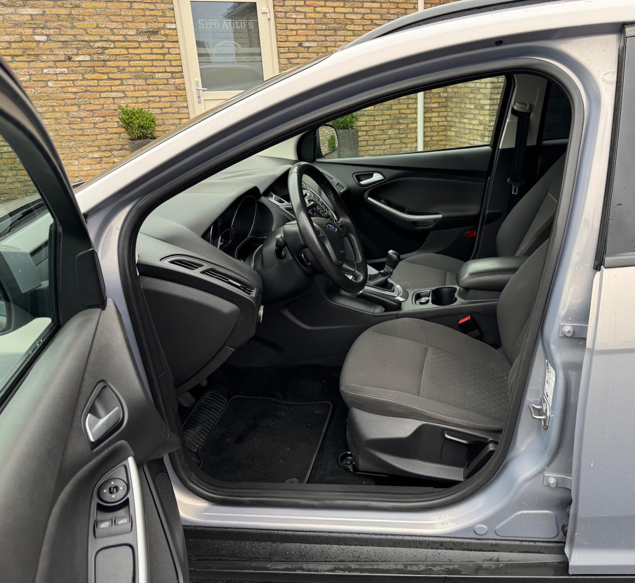 Ford Focus Wagon - 1.0 EcoBoost Edition Bj 2014 zeer nette auto - AutoWereld.nl