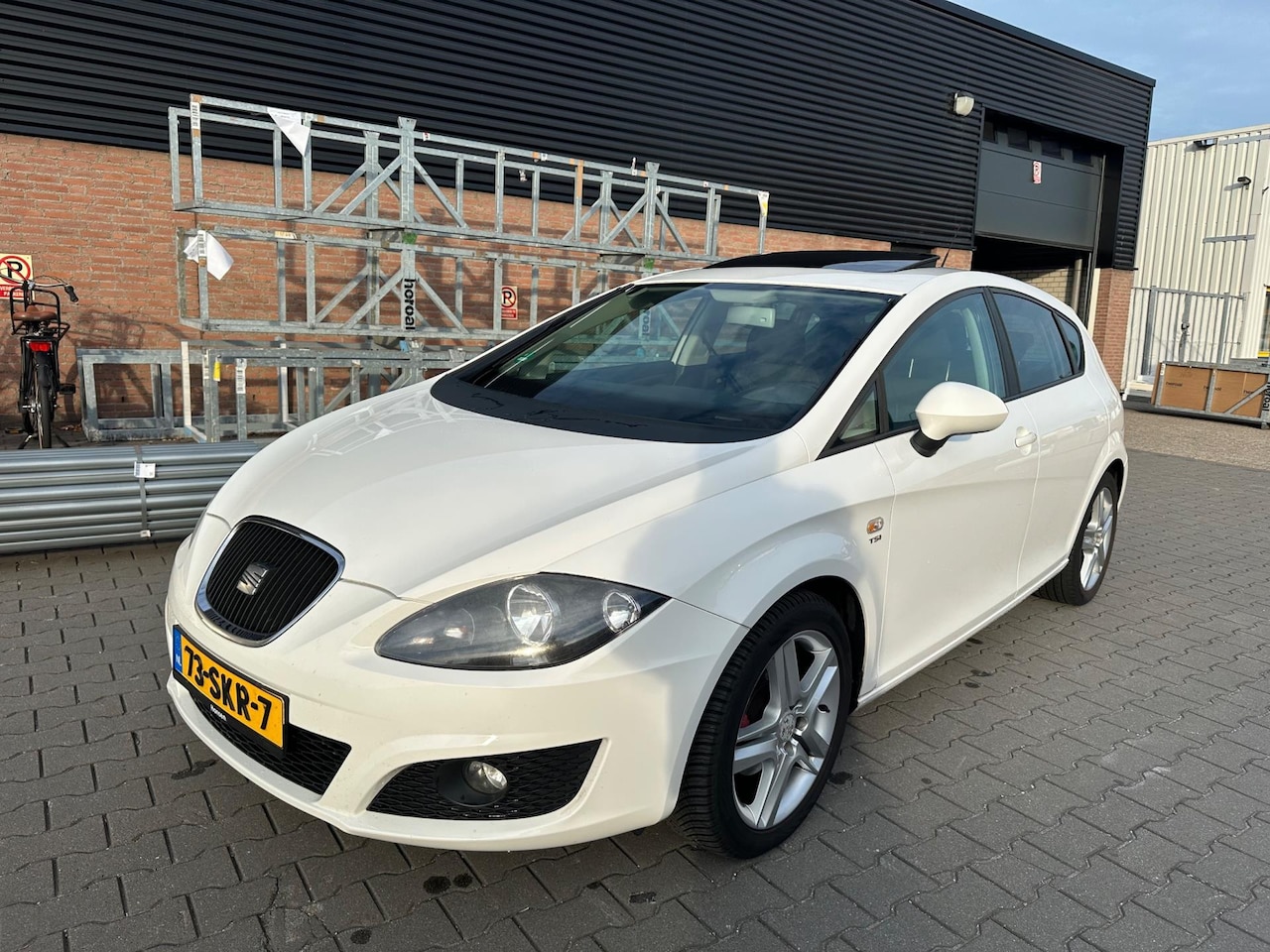 SEAT Leon - 1.2 TSI Ecomotive Businessline COPA 1.2 TSI Ecomotive Businessline COPA - AutoWereld.nl