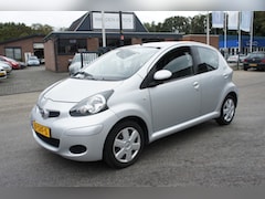 Toyota Aygo - 1.0-12V COMFORT NAV. TREKHAAK/AIRCO KEURIGE STAAT