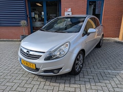 Opel Corsa - 1.2-16V 111 EDITION, Airco, Navi, Cruise