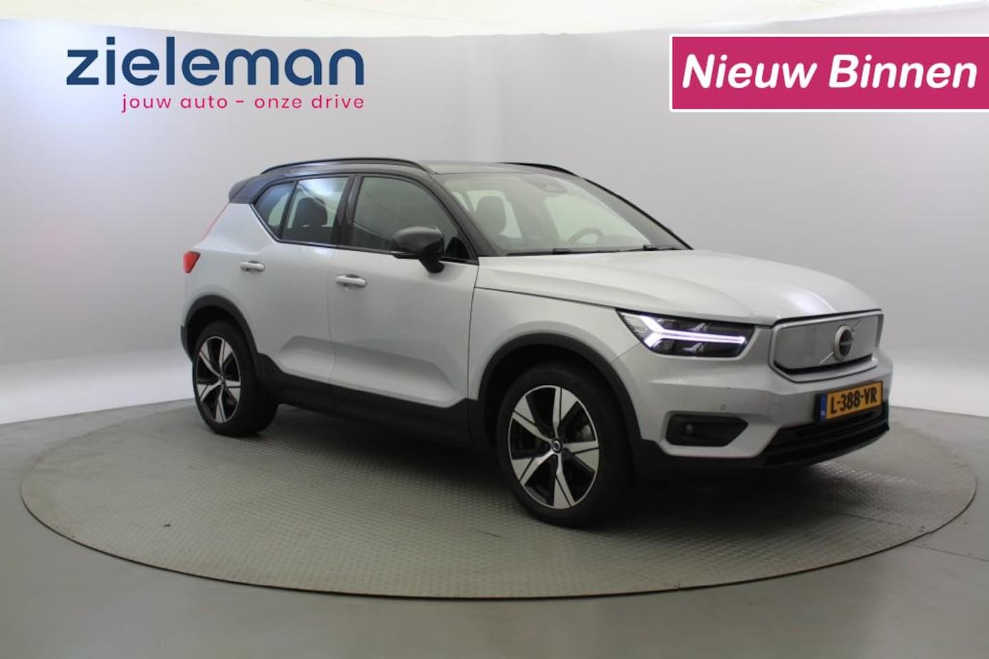 Volvo XC40 - Recharge P8 AWD R-Design - Carplay, Camera, Digitaal Cockpit, SOH 98% - AutoWereld.nl
