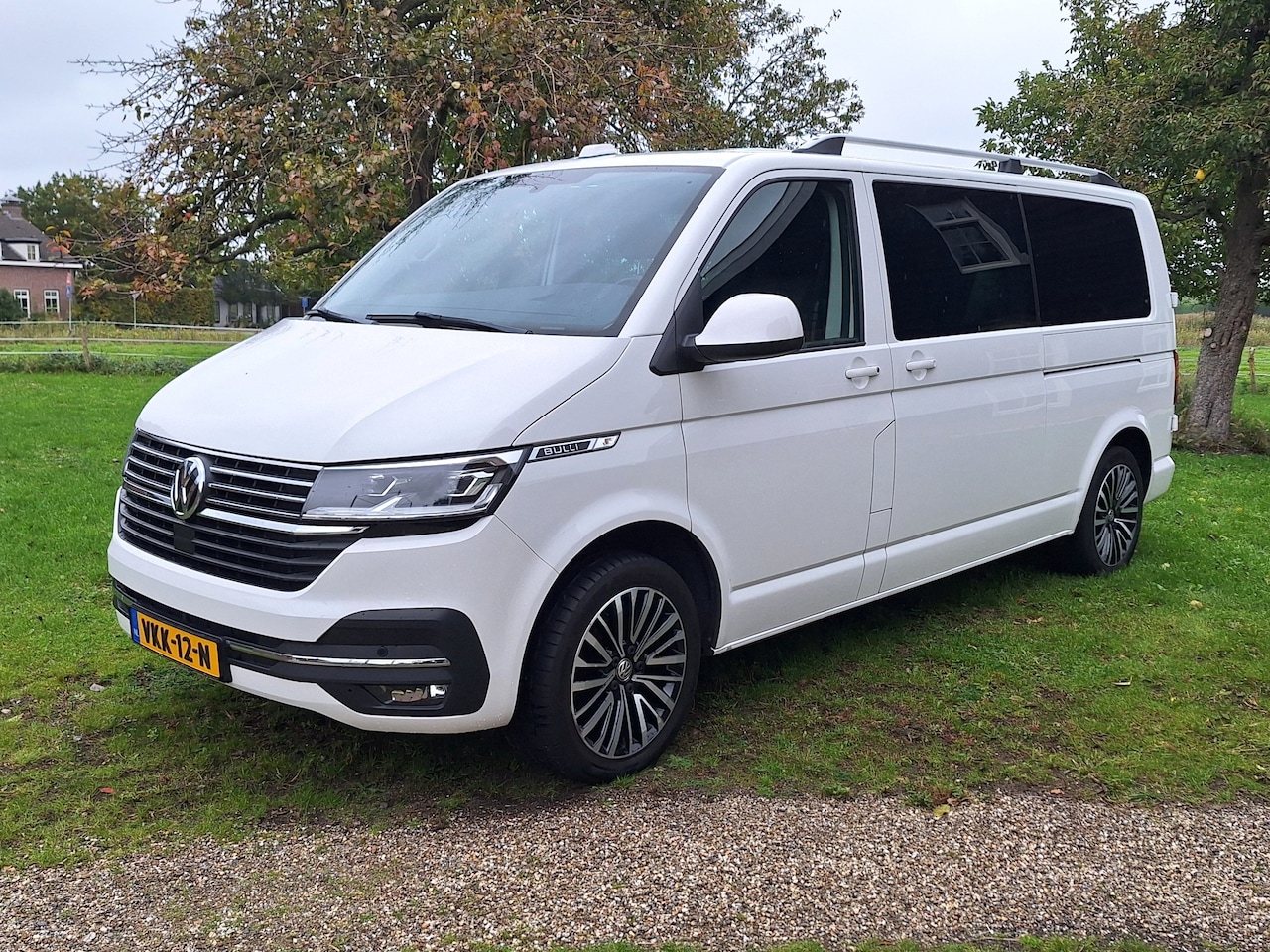 Volkswagen Transporter - 2.0 TDI L2H1 30 DC Bulli 204pk - AutoWereld.nl