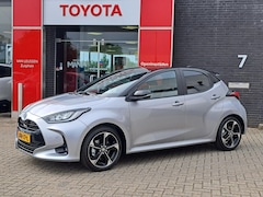 Toyota Yaris - 1.5 Hybrid 130 Executive PLUS PAKKET PANORAMADAK HEAD UP BLIND SPOT STUUR EN STOELVERWARMI