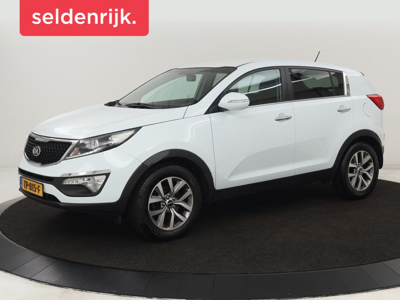 Kia Sportage - 1.6 GDI ComfortLine | Trekhaak | Stoelverwarning | Climate control | Achterbankverwarming - AutoWereld.nl
