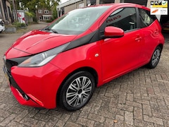 Toyota Aygo - 1.0 VVT-i x-play AIRCO LED ORG 81522 KM NAP O.H BOEKJES KLEINE BEURT GEHAD NW APK ACHTERUI
