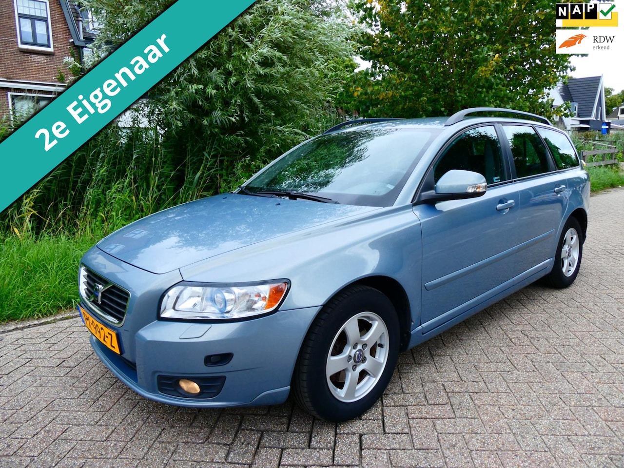 Volvo V50 - 2.0 Edition 146pk Clima Cruise PDC Xenon Youngtimer - AutoWereld.nl